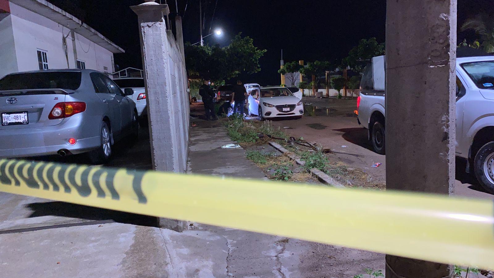 $!Asesinan a balazos a un hombre en Pueblos Unidos, Culiacán
