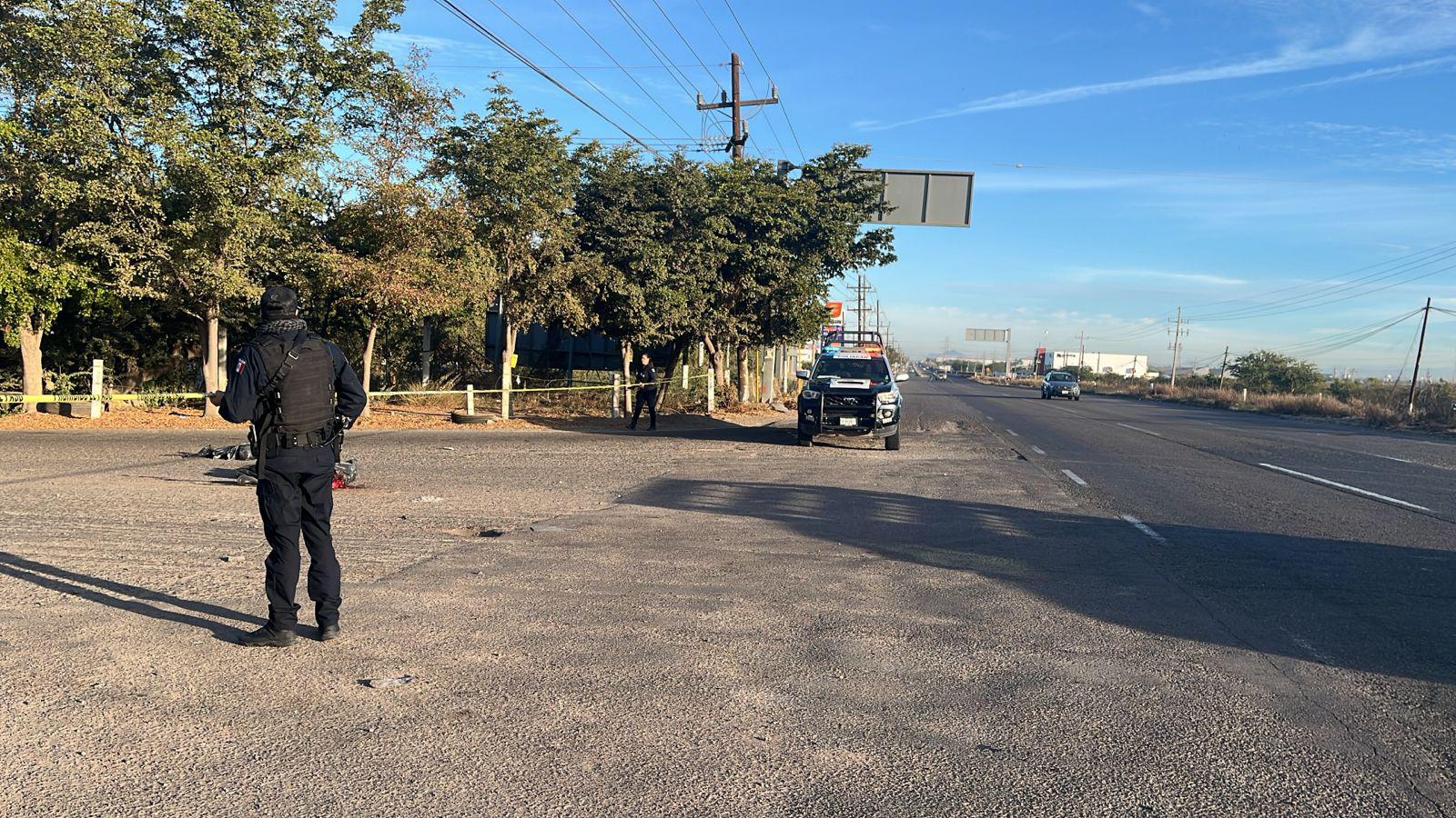 $!Hallan dos cuerpos envueltos en bolsas al sur de Culiacán