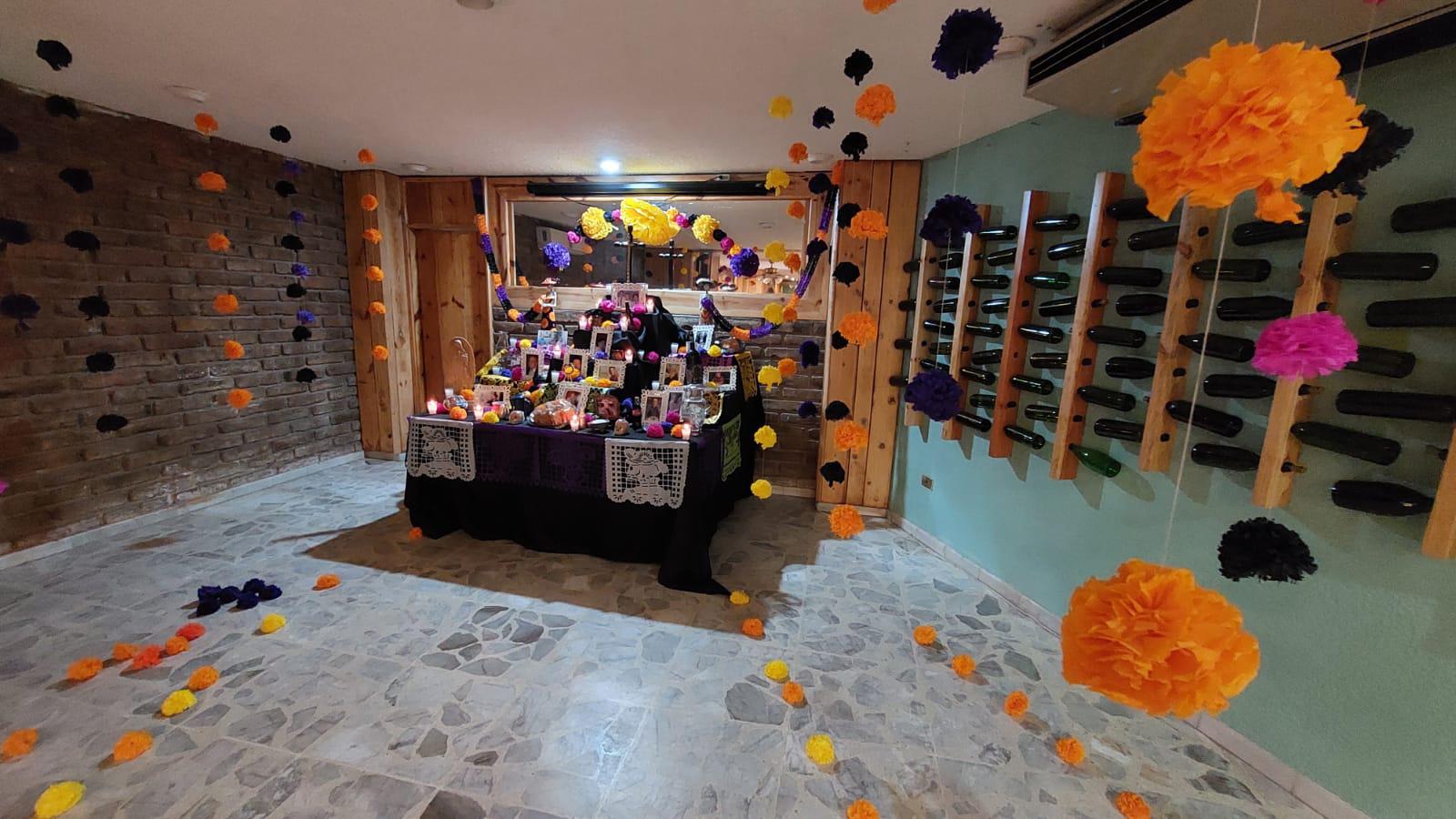 $!Restaurante de Guasave recuerda de manera especial a clientes fallecidos