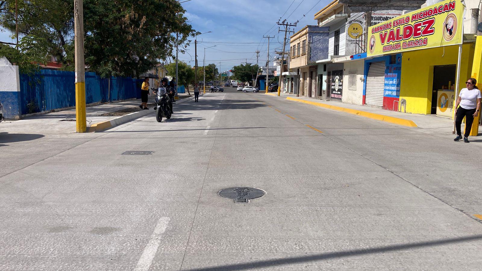 $!Inaugura Rubén Rocha Moya de forma oficial remodelación de la Avenida Insurgentes en Mazatlán