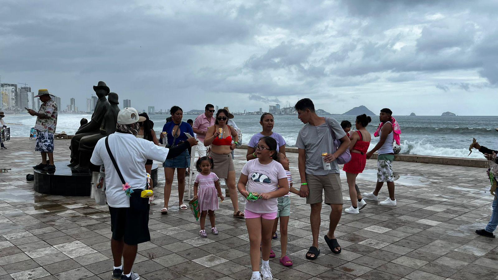 $!Reportan un 70% turismo de buses charteros en Mazatlán