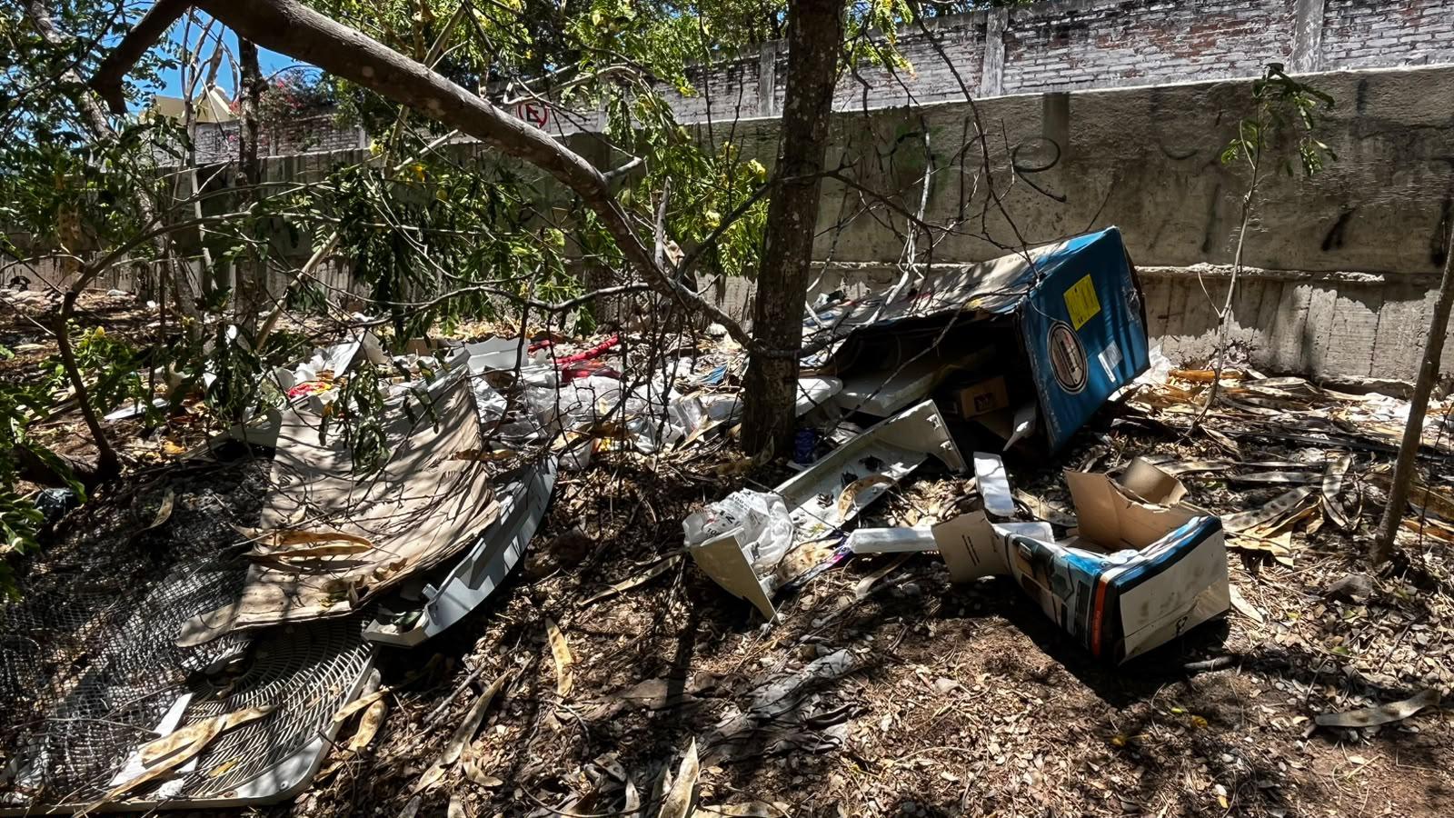 $!Persiste problema de basura y desechos en canales y arroyos de Mazatlán