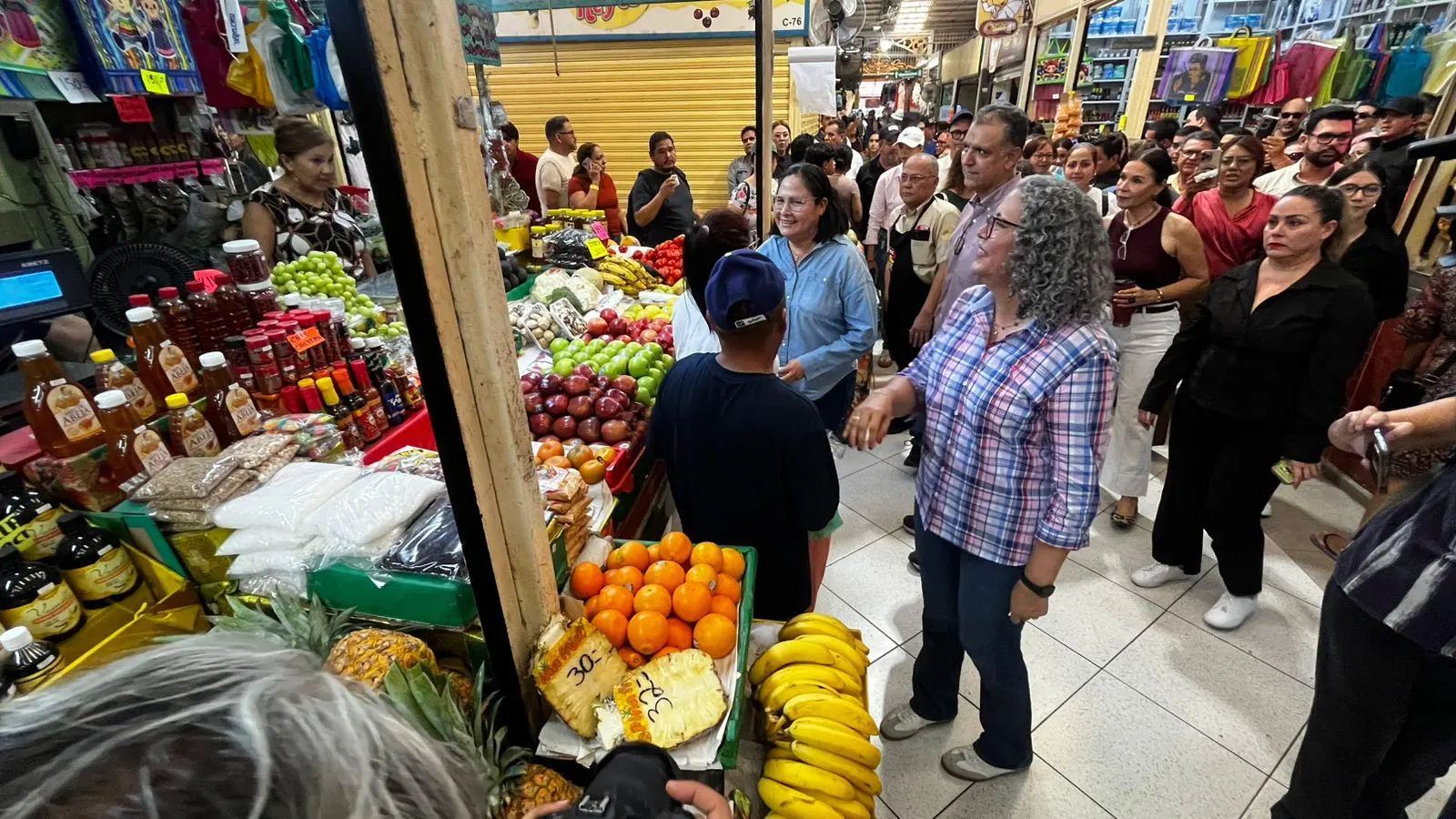 $!Tendrá Mercado Pino Suárez de Mazatlán nueva inversión: Gobernadora