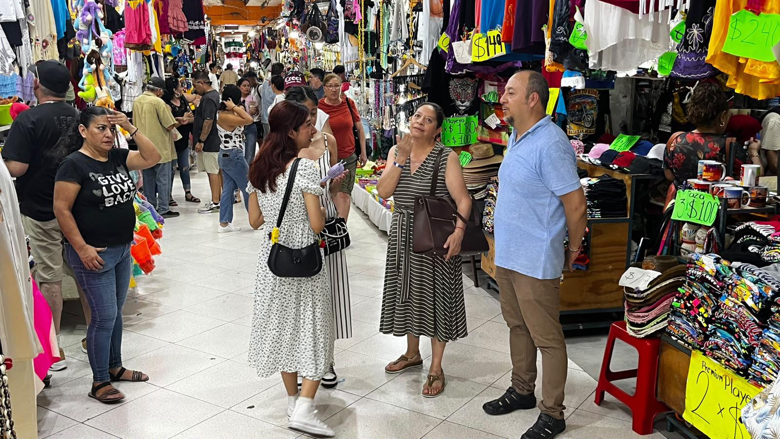 $!Centro de Mazatlán se reaviva con afluencia de turistas durante el fin de semana