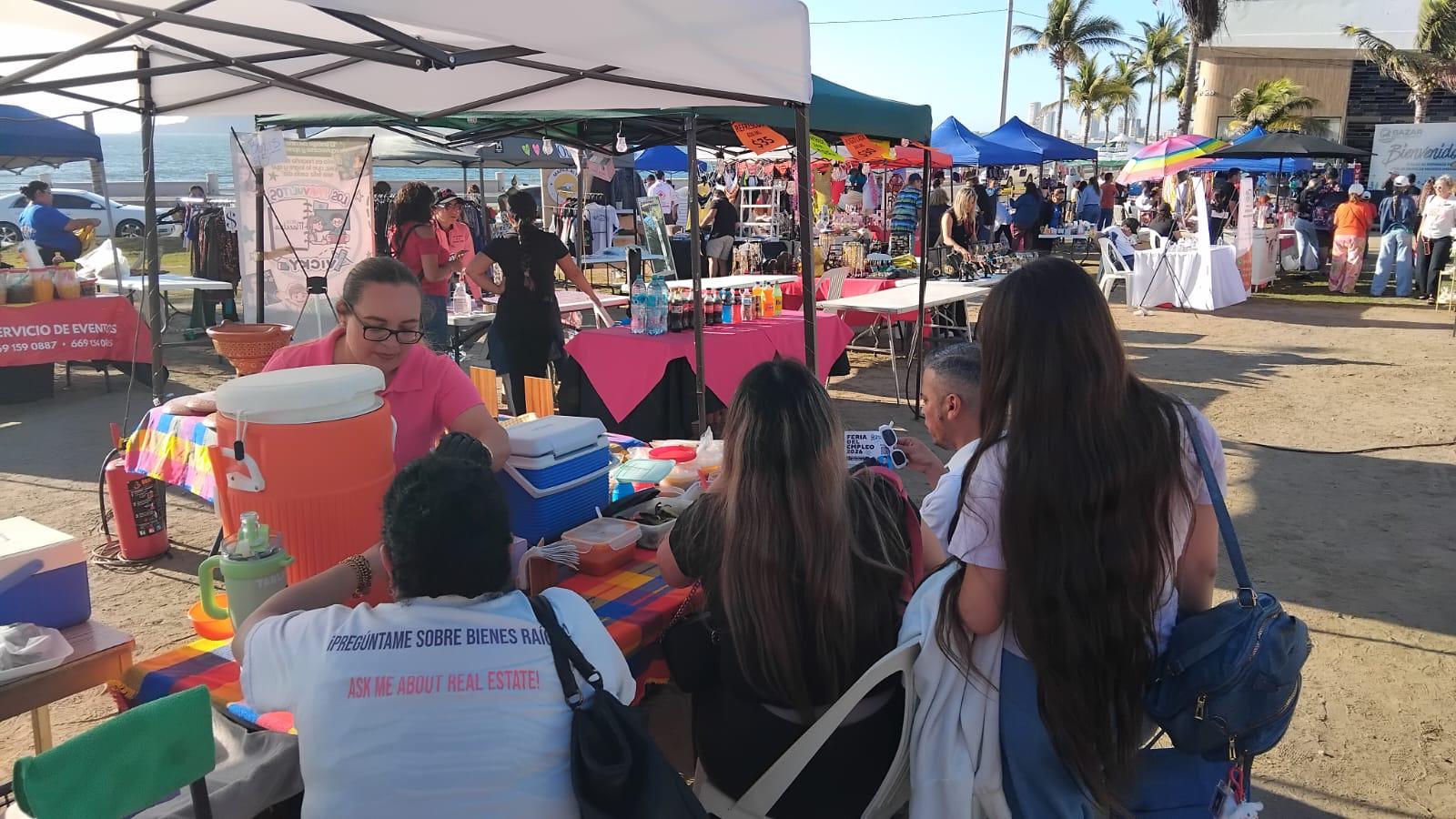 $!Celebra Canaco bazar de mujeres emprendedoras en Mazatlán