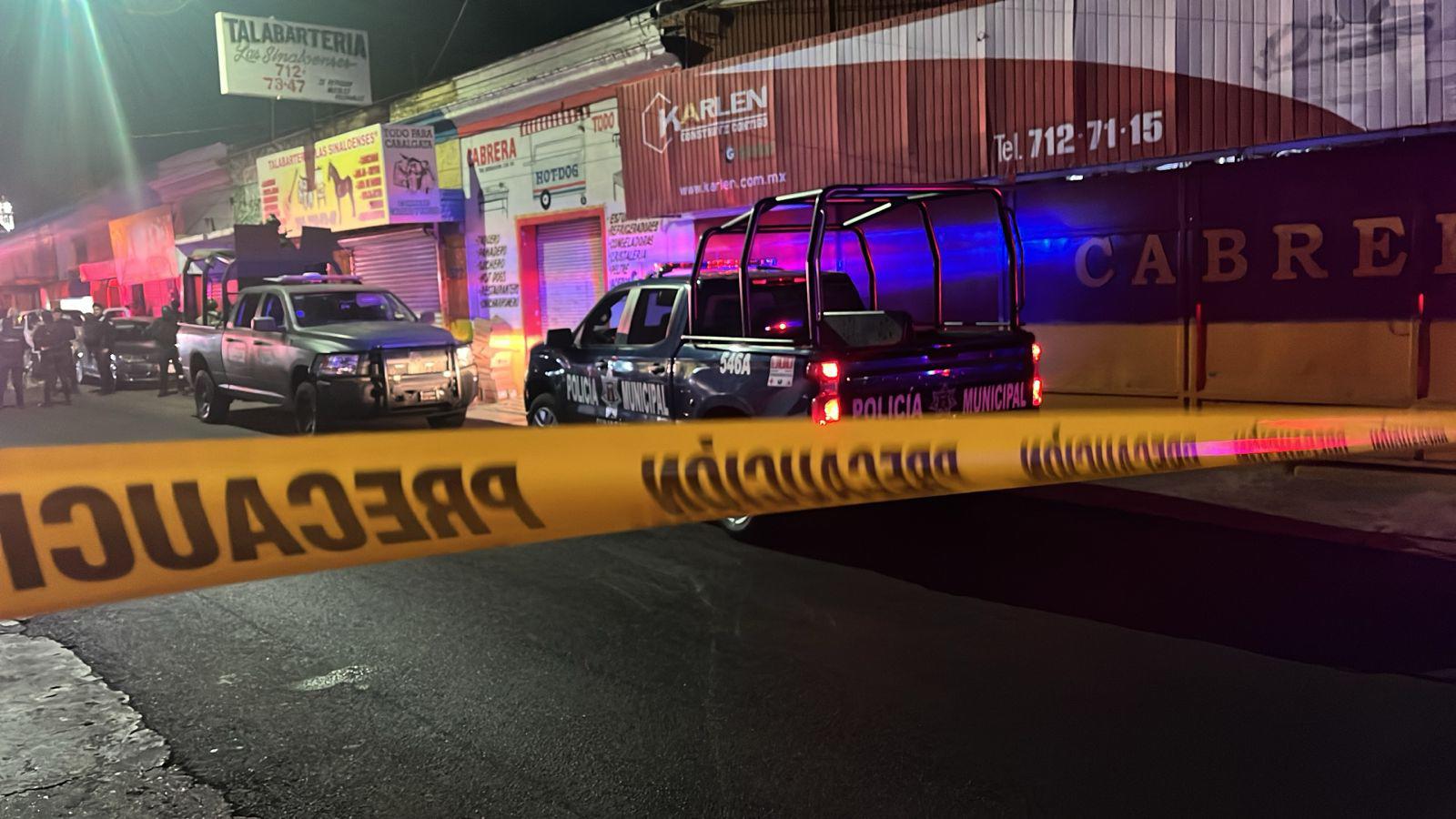 $!Ataque armado deja cuatro mujeres asesinadas en la zona del Mercadito, en Culiacán