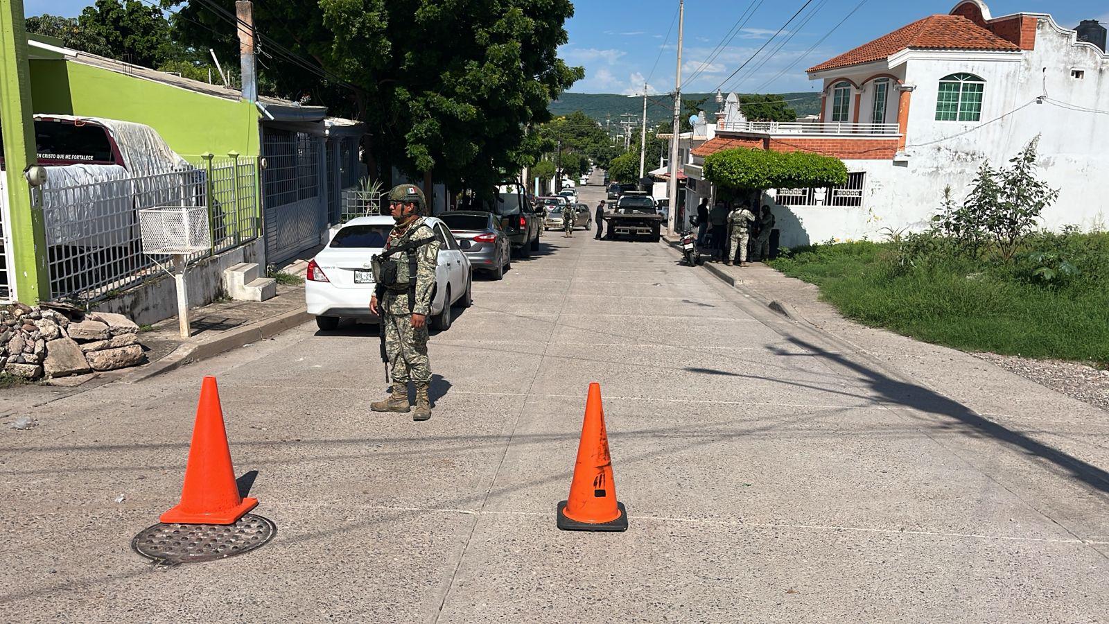 $!Privan de la libertad a un hombre en la colonia 10 de Mayo en Culiacán