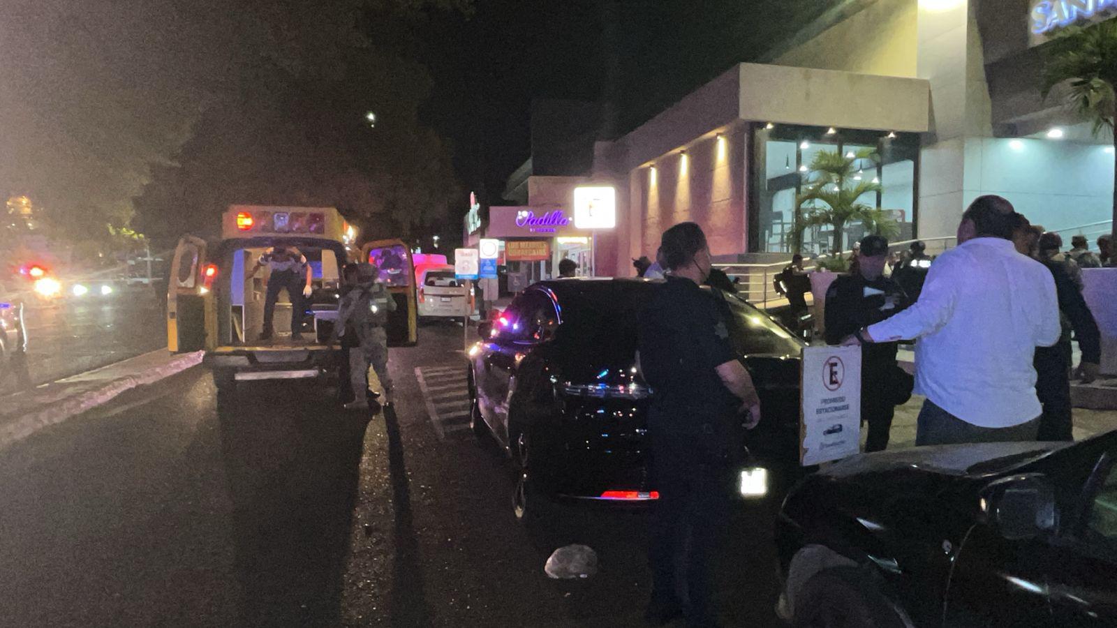 $!Un muerto y dos heridos deja ataque armado en funeraria del Centro de Culiacán