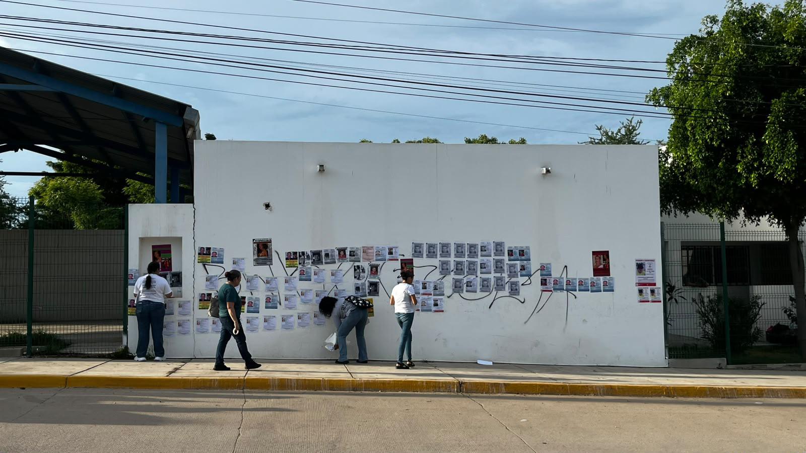 $!Colectivos de búsqueda colocan fichas para denunciar abandono del Centro de Identificación Humana en Mazatlán