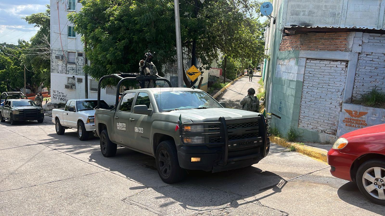 $!Asesinan a hombre a balazos en Infonavit Cañadas, Culiacán