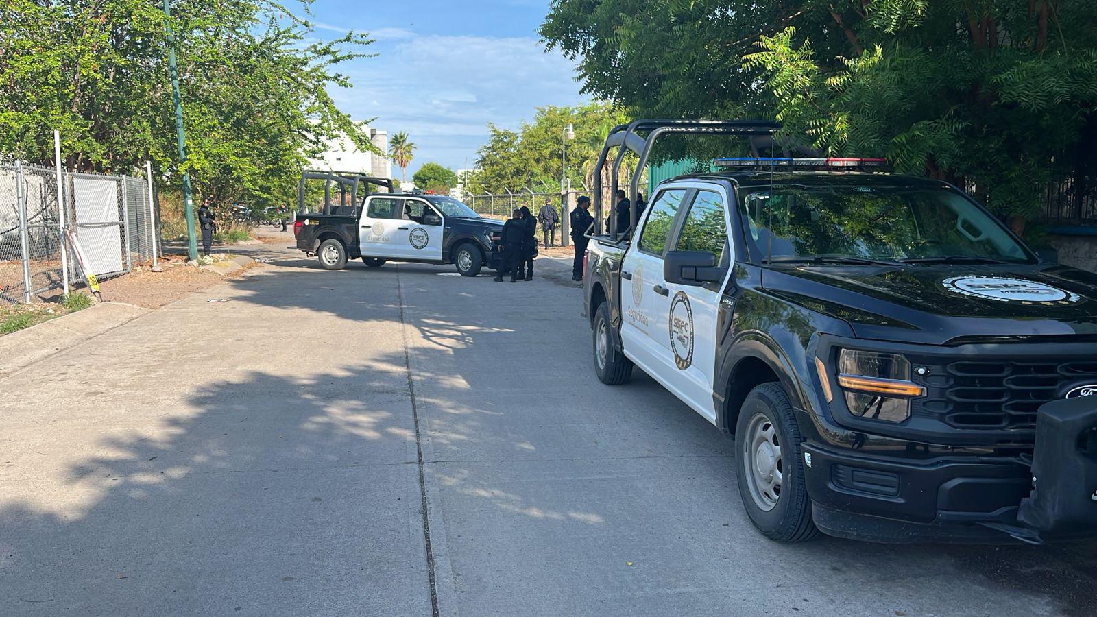 $!Con huellas de violencia, encuentran a un hombre sin vida en el sector Tres Ríos, en Culiacán