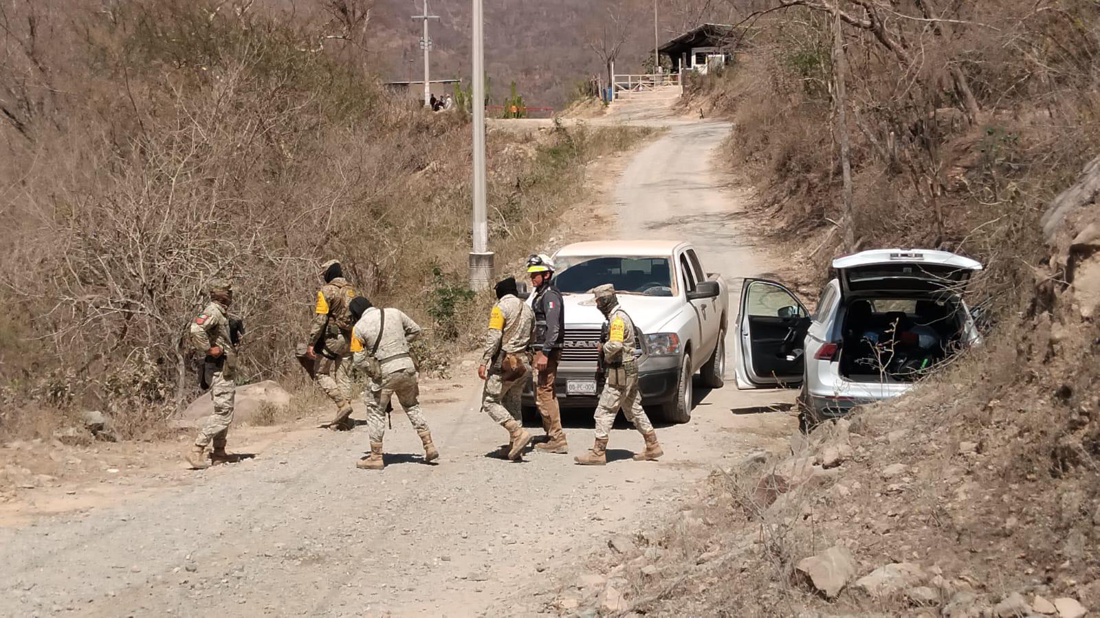 $!Se extravía periodista en barranco frente a mina de Rosario