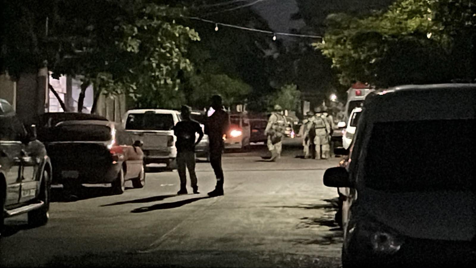 $!Dos jóvenes asesinados y un herido deja atentado en la colonia Plutarco Elías Calles en Culiacán