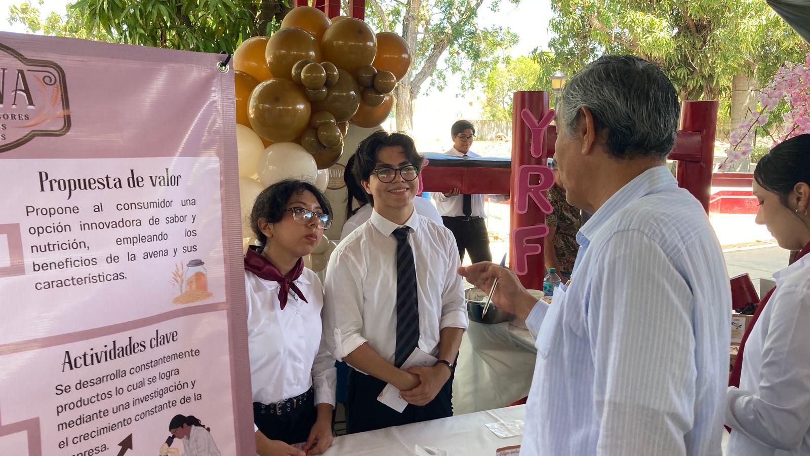 $!Muestran estudiantes de Alimentos sus mejores ideas en la ‘Expo-Proyecta tu Ingenio’ de Cbtis 51