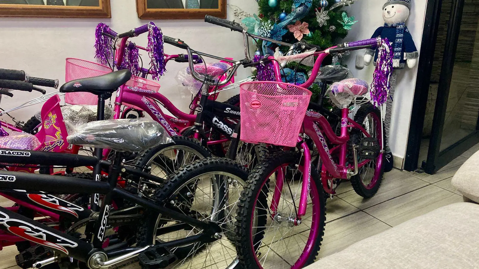 $!Dona lector anónimo 10 bicicletas nuevas para la campaña Sé un Rey Mago, de Noroeste