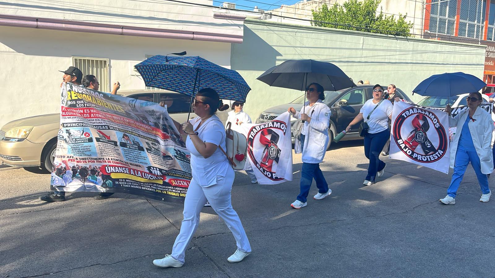 $!Personal del IMSS en Sinaloa exige aumento salarial e insumos