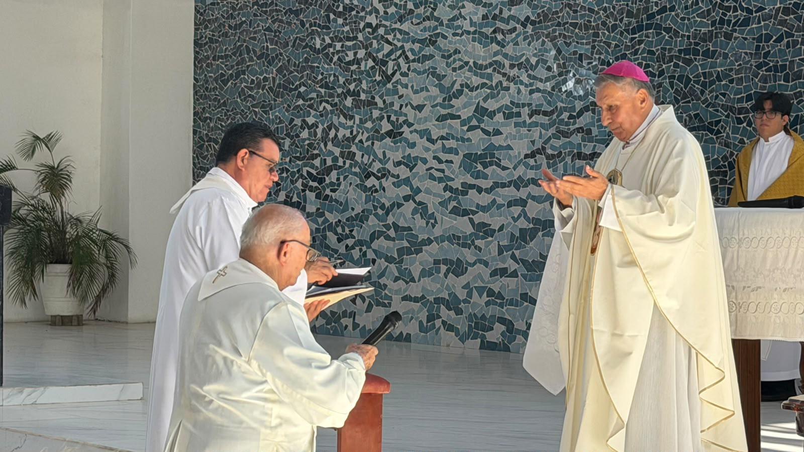 $!Erige canónicamente Obispo a la parroquia del Señor de la Divina Misericordia