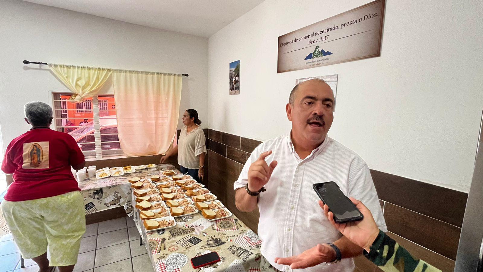 $!Comedor Humanitario Mazatlán brinda comida a alrededor de 200 personas a la semana
