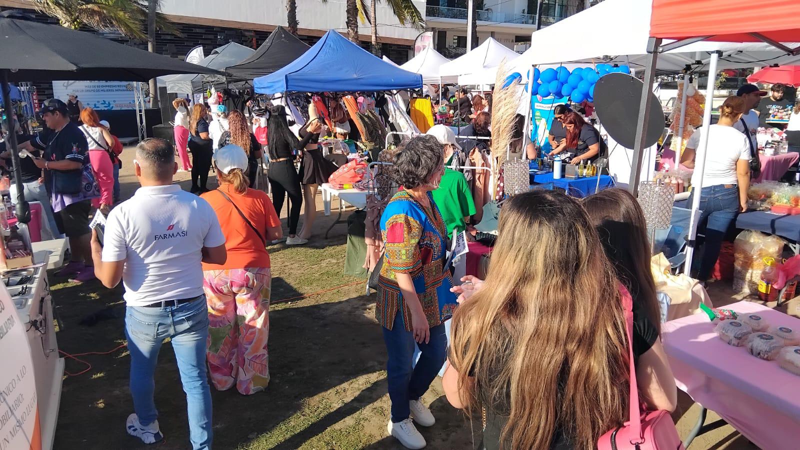 $!Celebra Canaco bazar de mujeres emprendedoras en Mazatlán