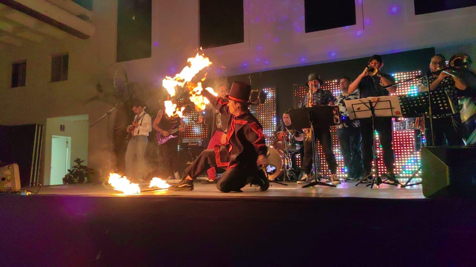 $!Vibra el ska en el Museo de Arte de Mazatlán