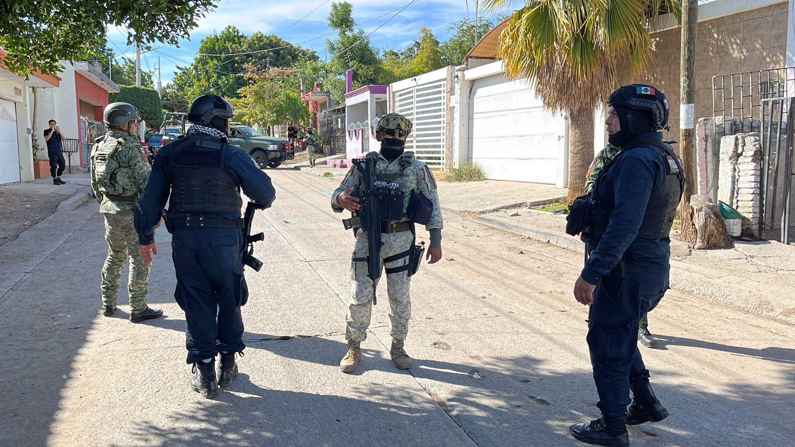 $!Balean tres viviendas en la colonia 10 de Mayo, en Culiacán