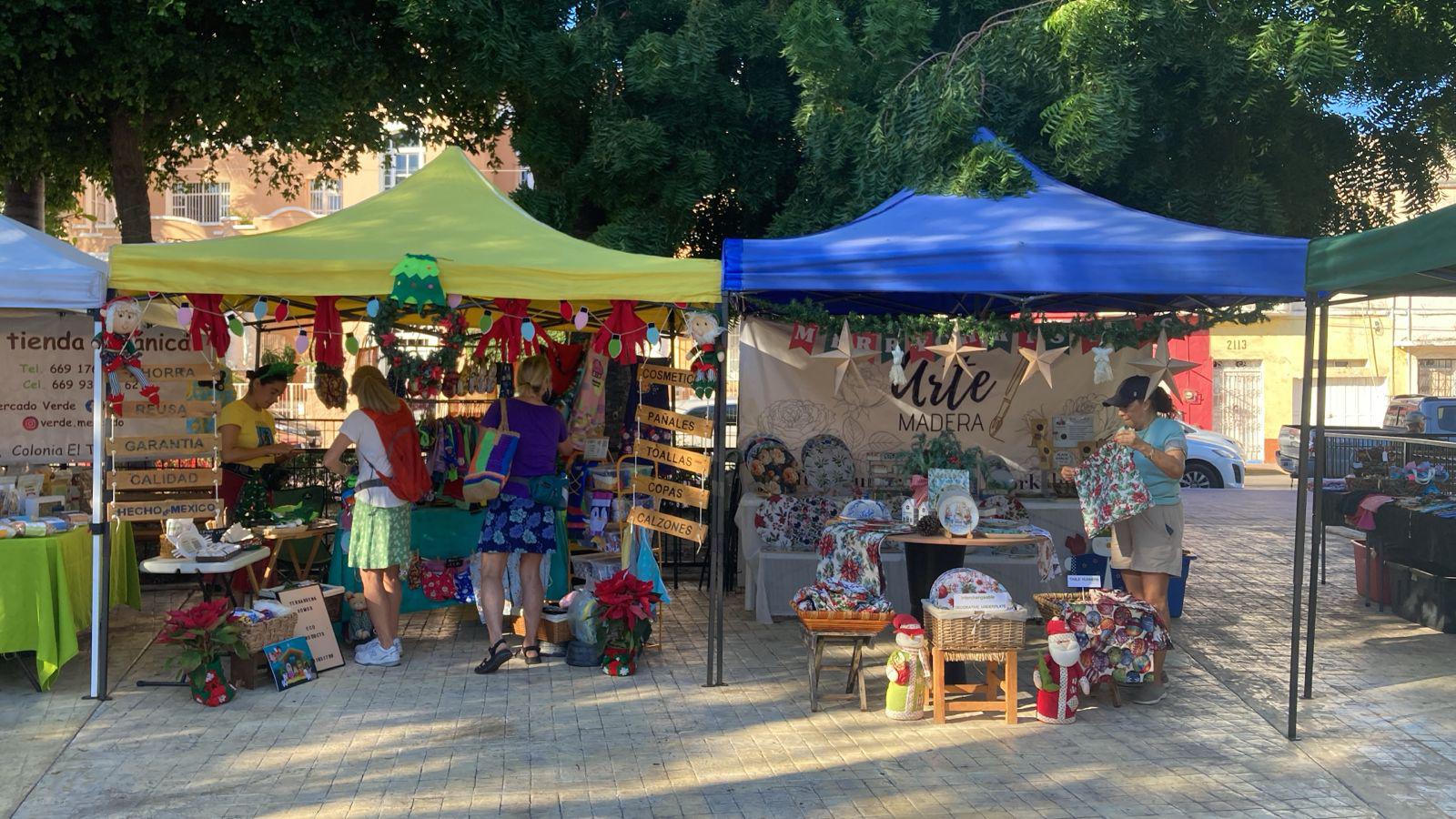 $!Mercado Orgánico de Mazatlán celebra jornada navideña en Plazuela Zaragoza