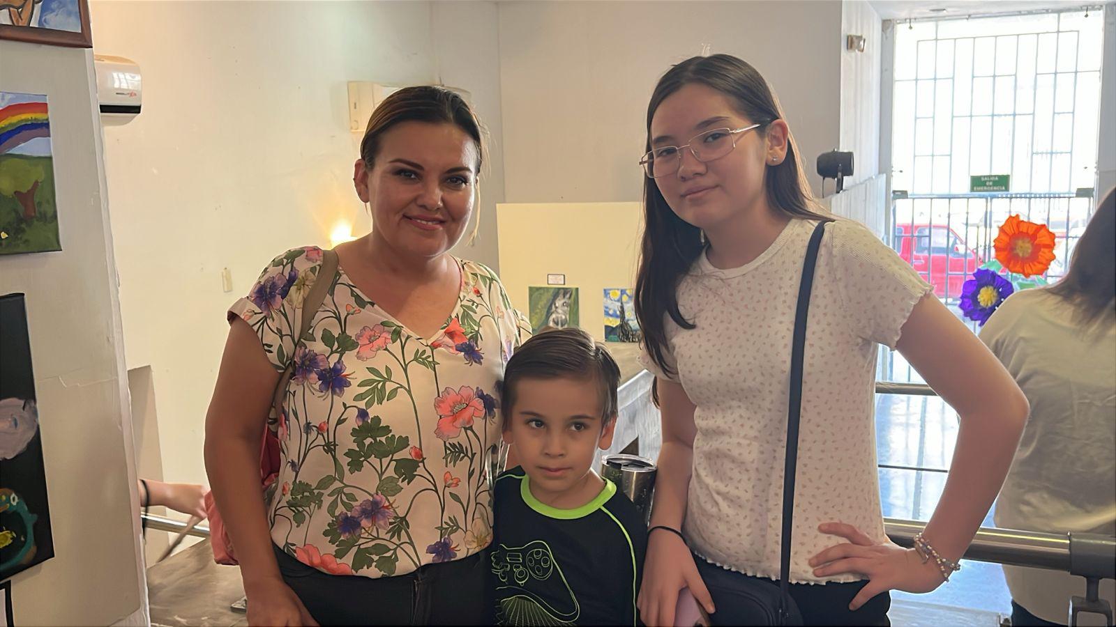 $!Yadira Ramos Barraza, Héctor Leonel Perea Ramos y Elisa Victoria Perea Ramos.