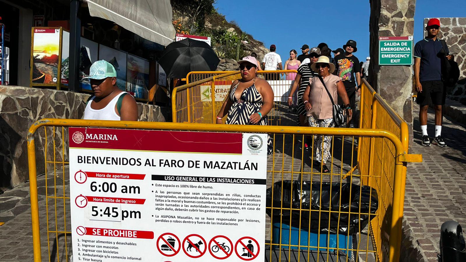 $!Faro de Mazatlán registra alta afluencia en el inicio de la primavera