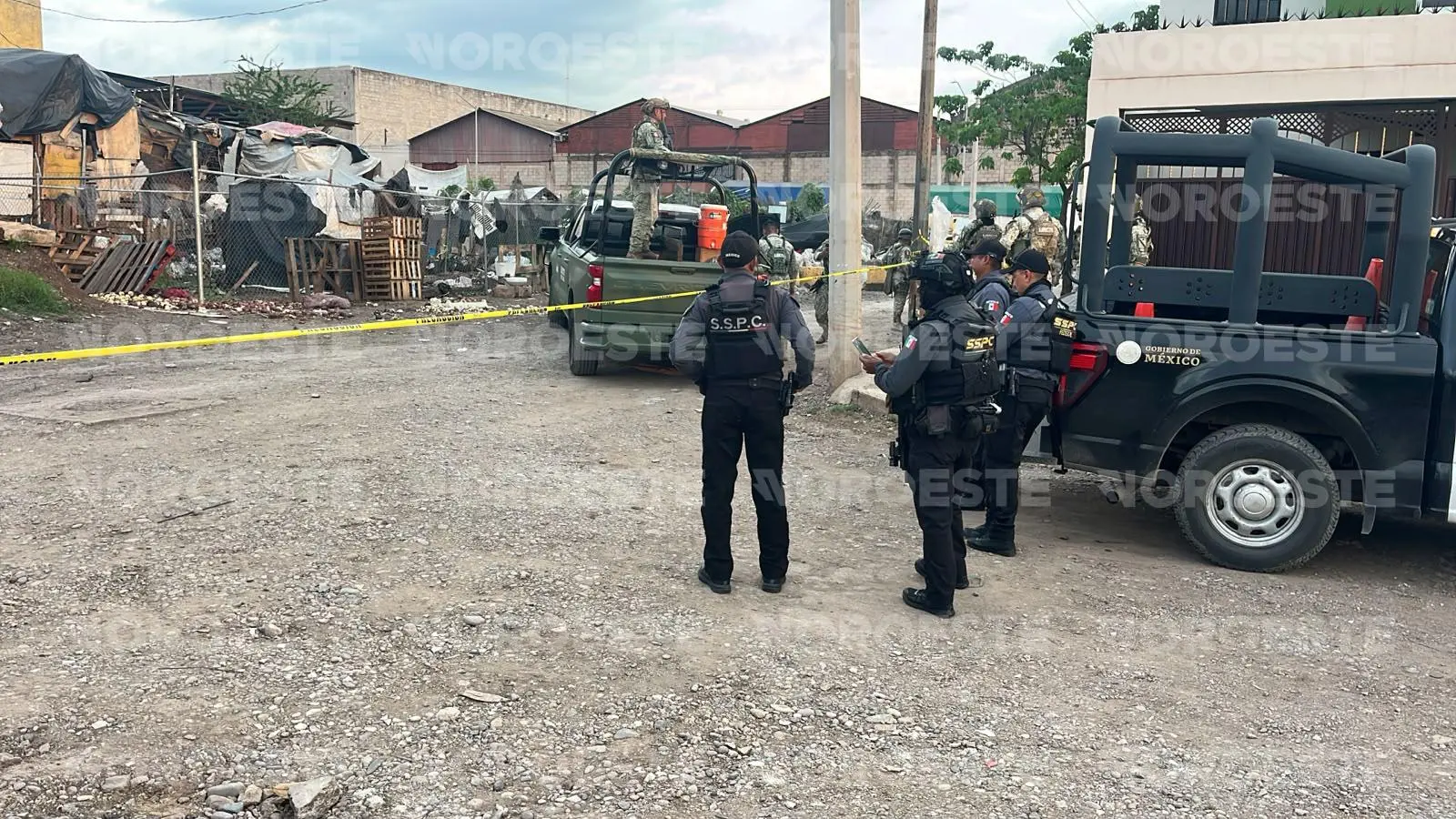$!Asesinan a balazos a un hombre a espaldas del Mercado de Abastos, en Culiacán
