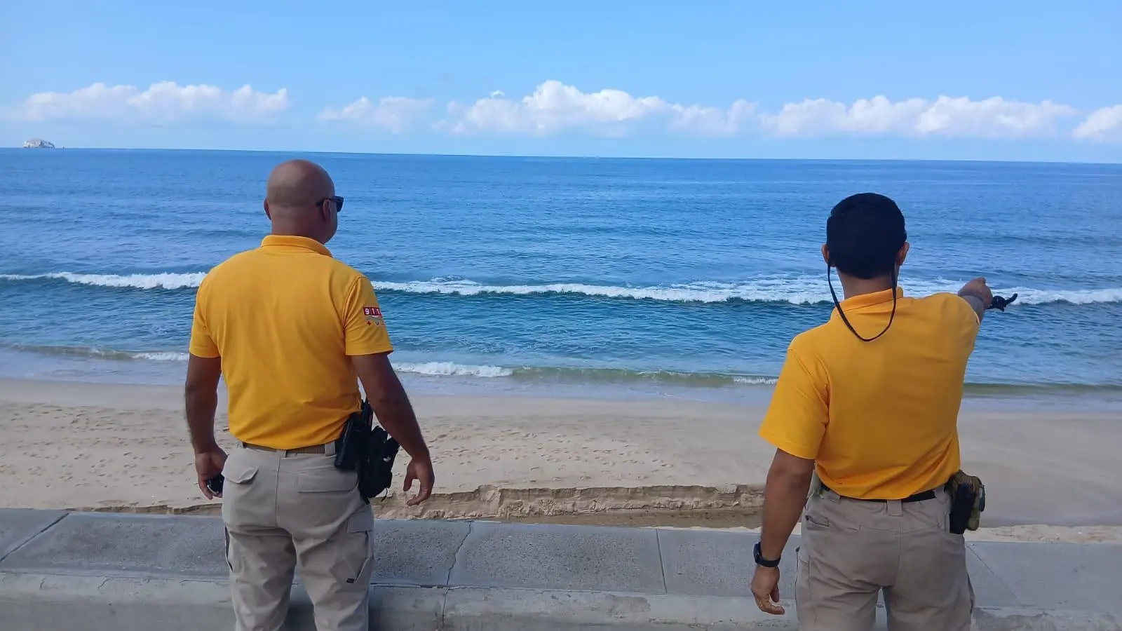 $!Reabren playas de Mazatlán pese a que cocodrilo sigue sin ser localizado