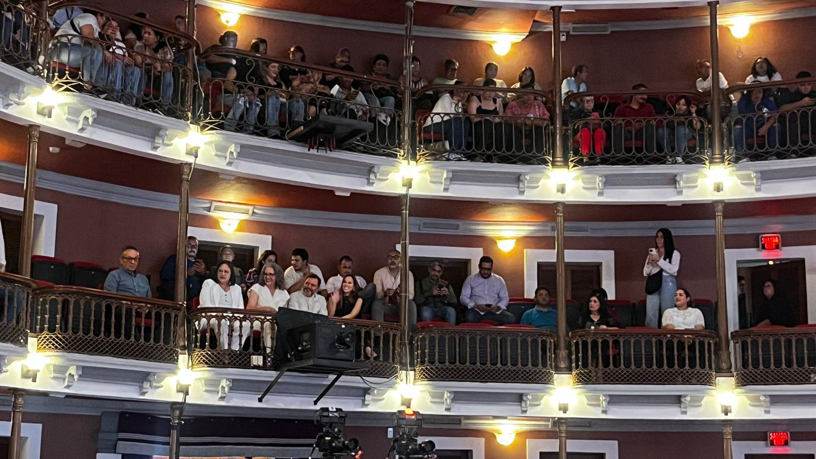 $!México Canta hace vibrar al Teatro Ángela Peralta