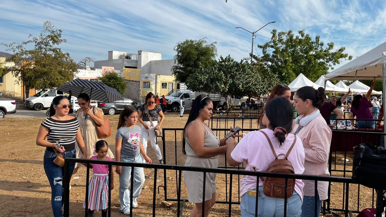 $!Celebran mujeres mazatlecas el Día de las Madres con fiesta en Pradera Dorada