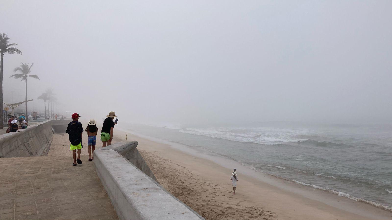 $!Cubre neblina gran parte de Mazatlán este sábado