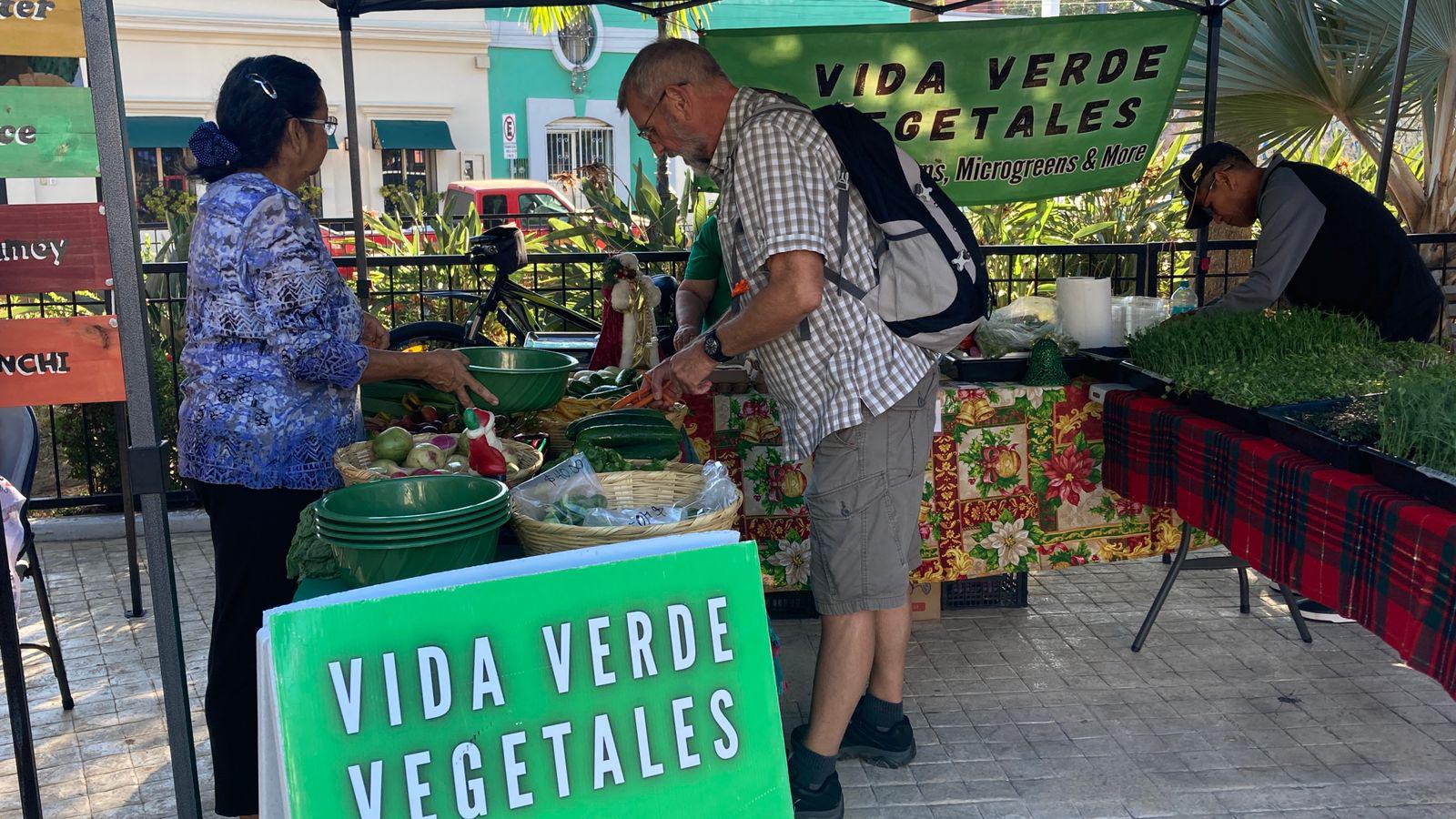 $!Mercado Orgánico de Mazatlán celebra jornada navideña en Plazuela Zaragoza