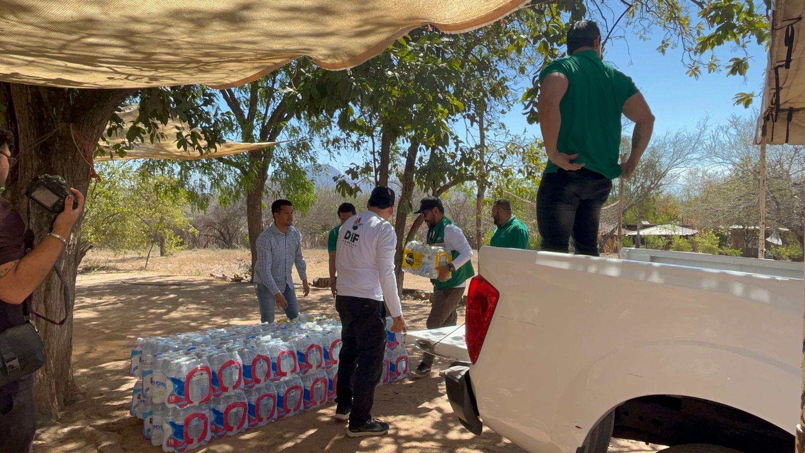 $!Llevan agua a familias de Imala, en Culiacán, ante afectaciones por la sequía