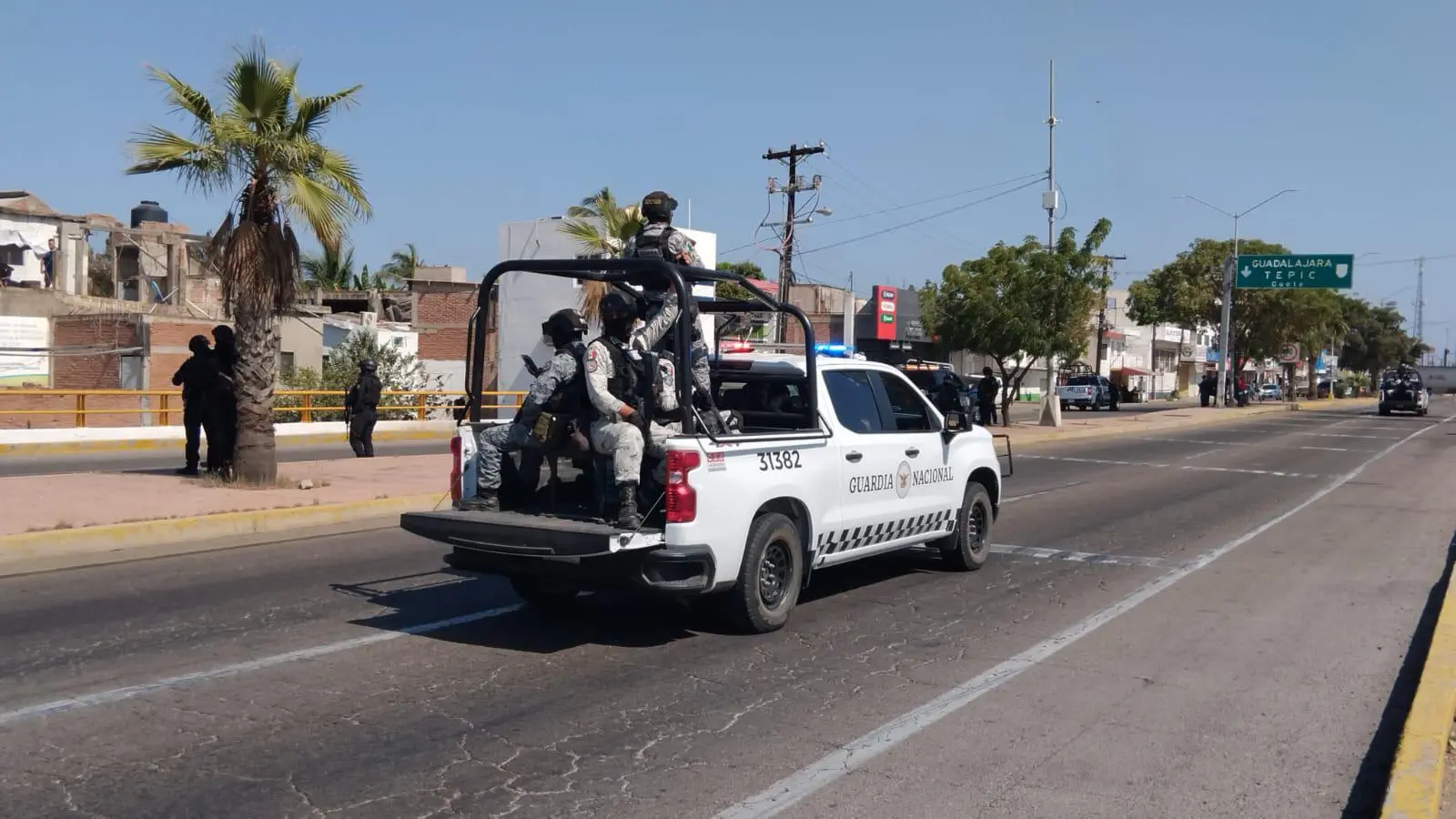 $!SSPE reporta bloqueos carreteros en Mazatlán y Escuinapa; atienden autoridades