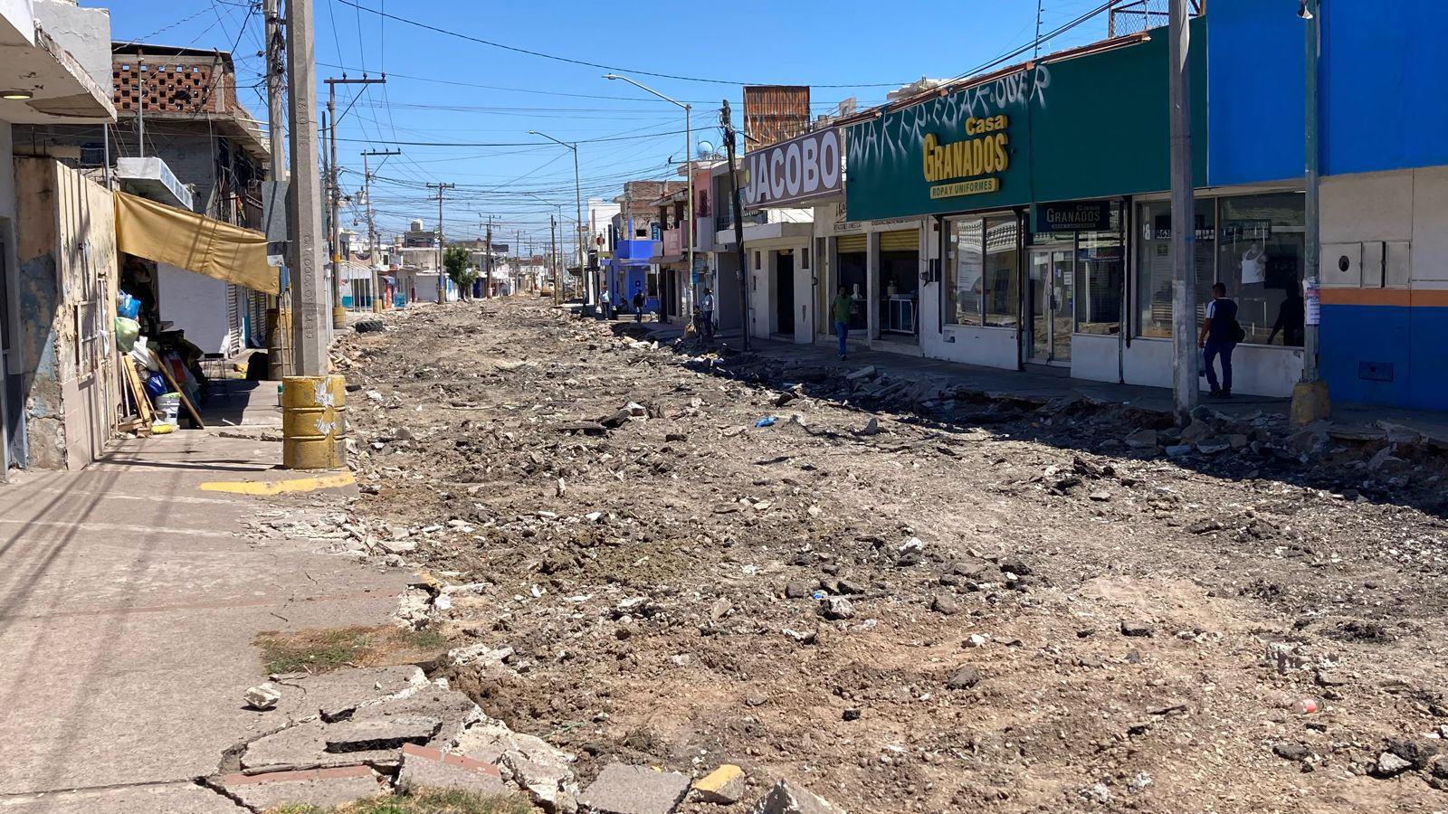 $!Agilizarán trabajos de rehabilitación en avenida Insurgentes, asegura Alcalde de Mazatlán