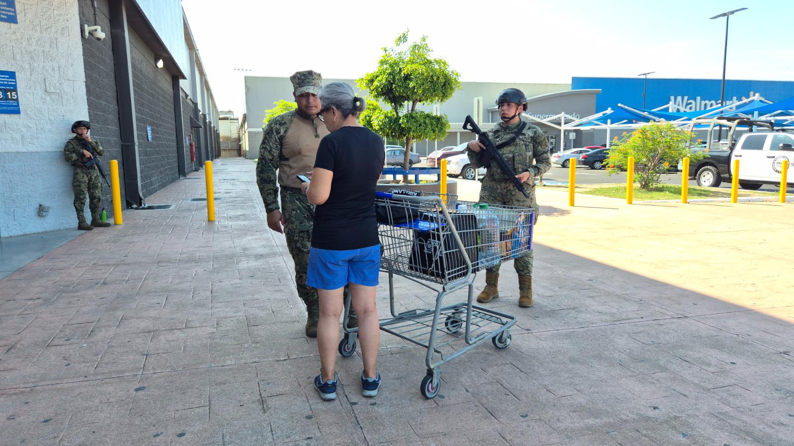 $!Refuerza Marina acciones de seguridad y proximidad social en Mazatlán, en el marco de la ‘Operación Sable’