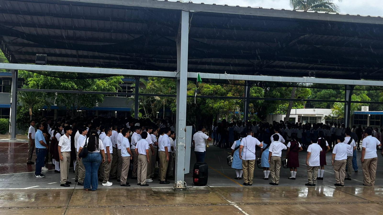 $!Regresan a clases 577 mil estudiantes de educación básica en Sinaloa