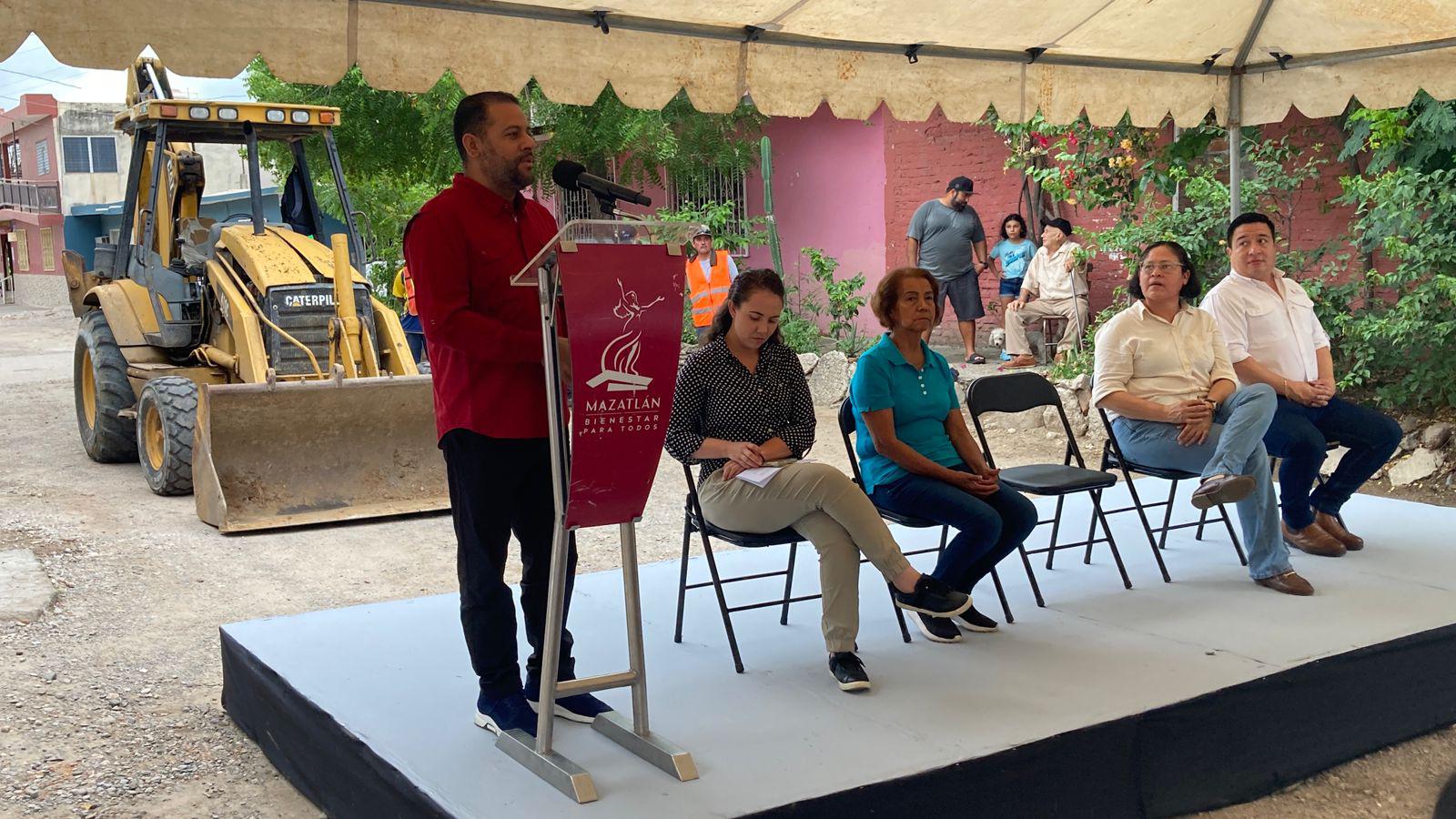 $!Arranca pavimentación de calle Andrés Soler en la colonia Olímpica