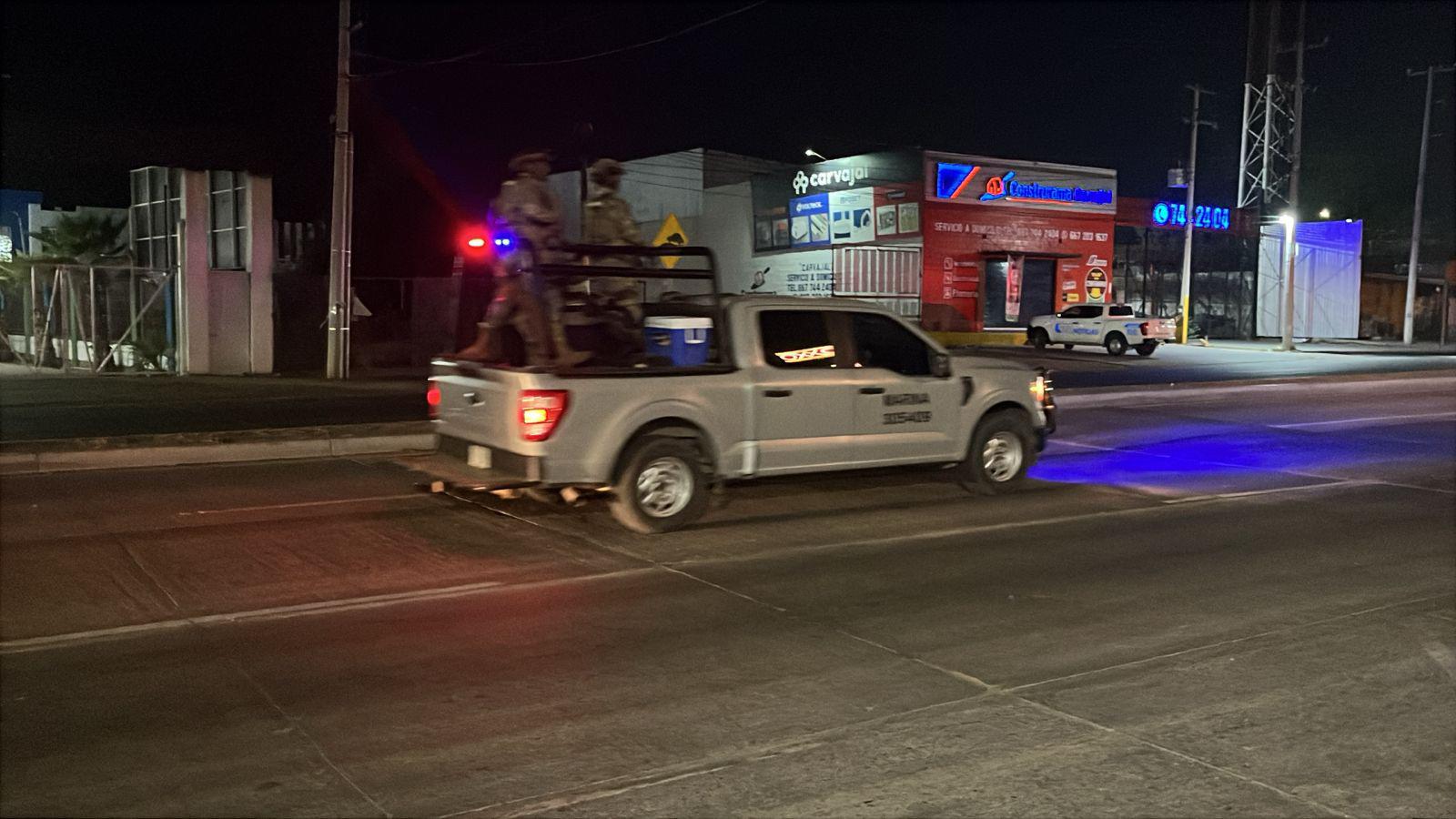 $!Hallan vehículos blindados y un cuerpo tras operativo en El Pozo, en Culiacán