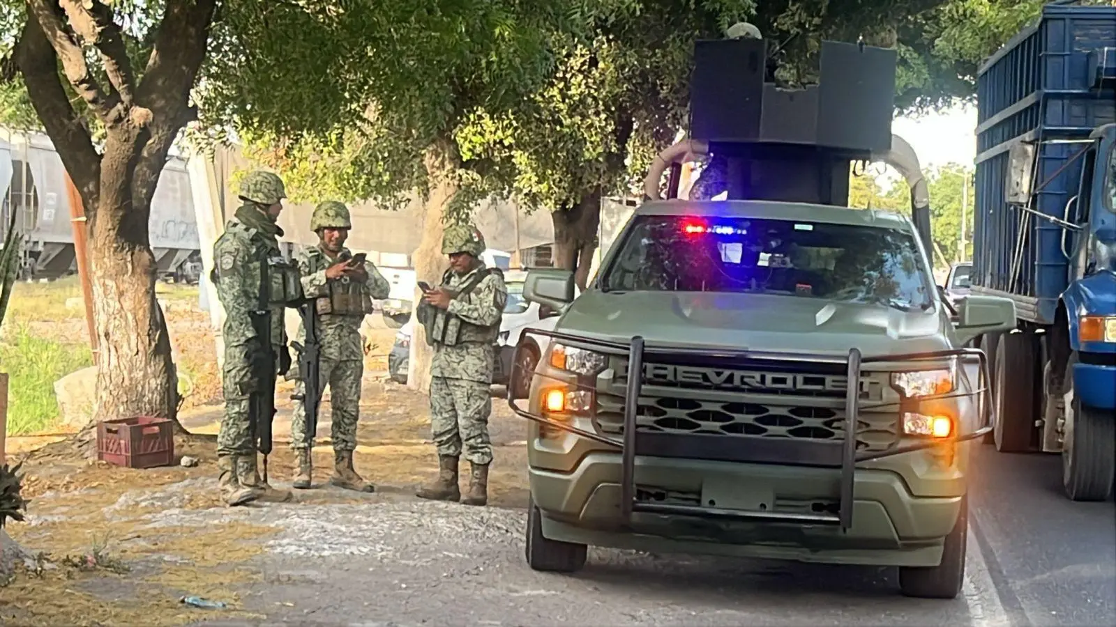 $!Atacan a balazos a un hombre frente al tutelar de menores de Culiacán