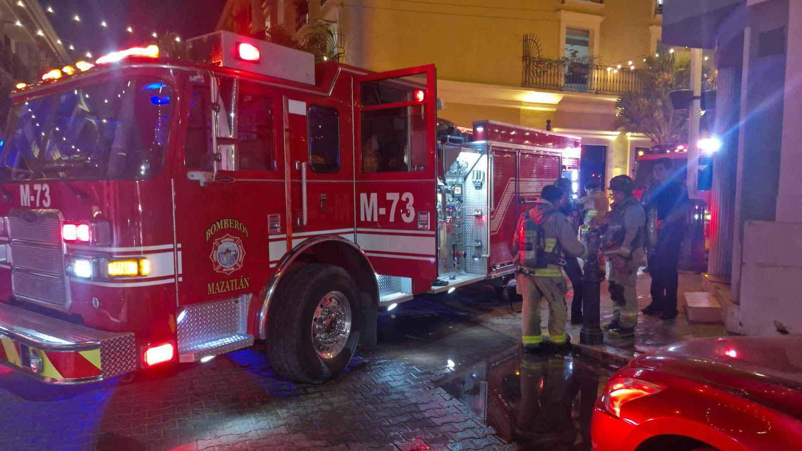 $!Llama Bomberos de Mazatlán a evitar carga de tanques domésticos en estaciones de carburación