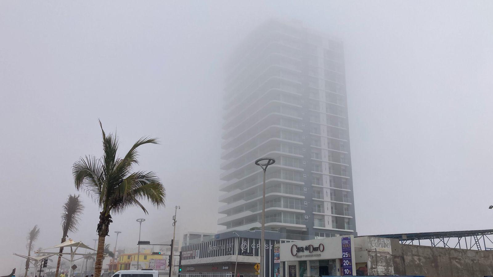 $!Cubre neblina gran parte de Mazatlán este sábado