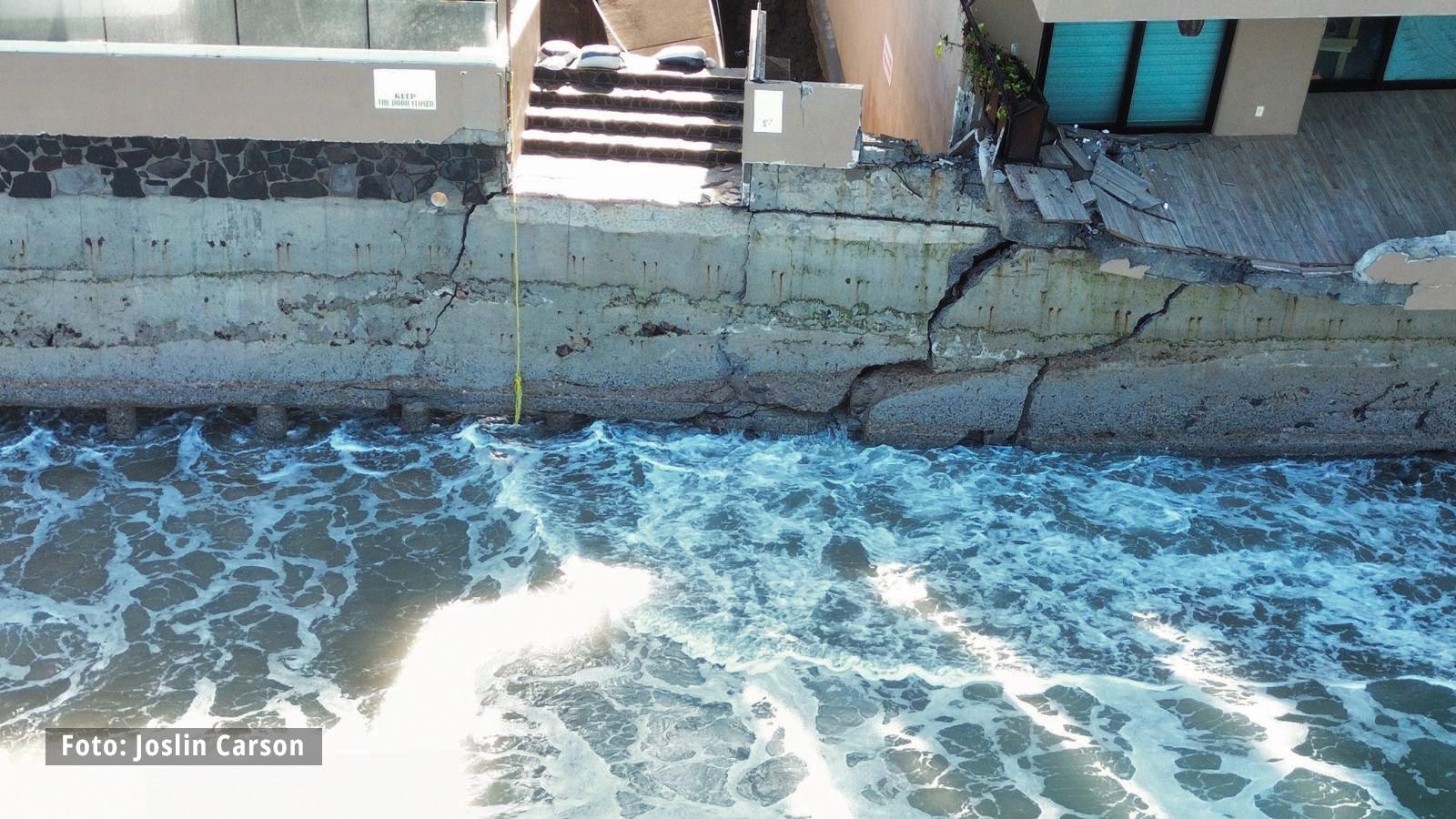 $!Supervisa Profepa construcción colapsada por marejadas en San Pancho, Nayarit
