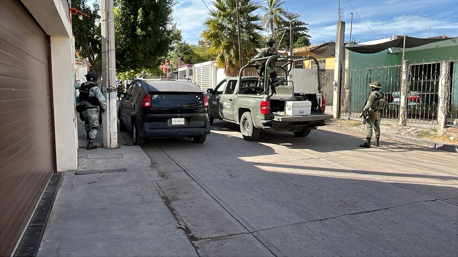 $!Balean tres viviendas en la colonia 10 de Mayo, en Culiacán