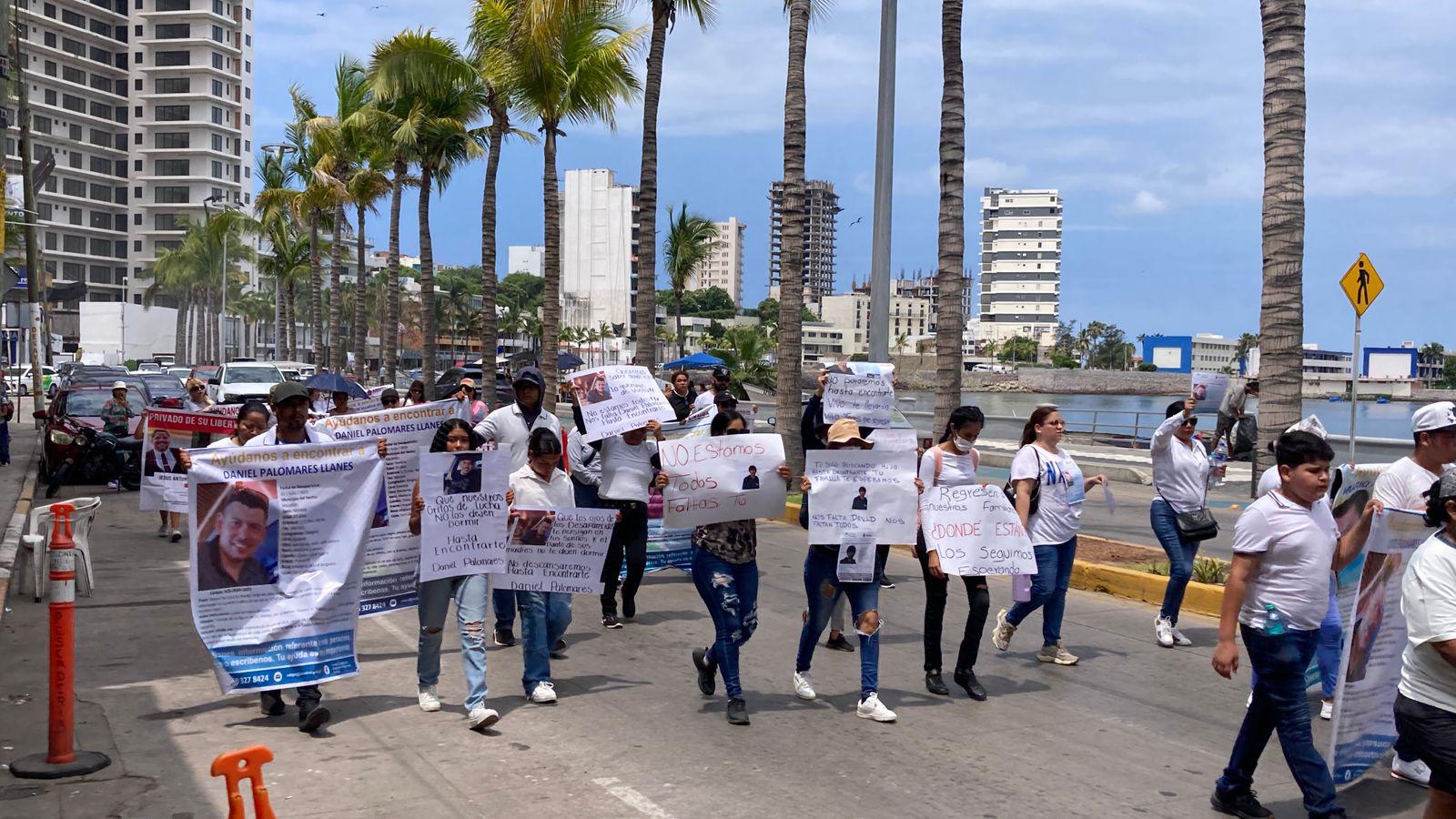 $!Pocas respuestas y nulos avances provocan una nueva protesta de familiares de desaparecidos en Mazatlán