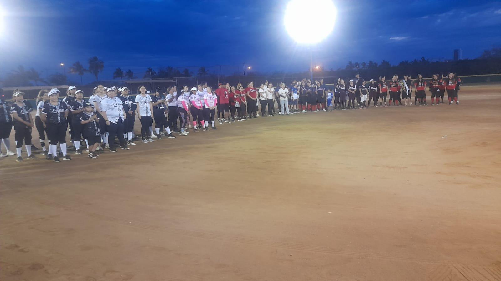$!Se inaugura Liga de Softbol Femenil Nocturna Antonio Quintero Castañeda