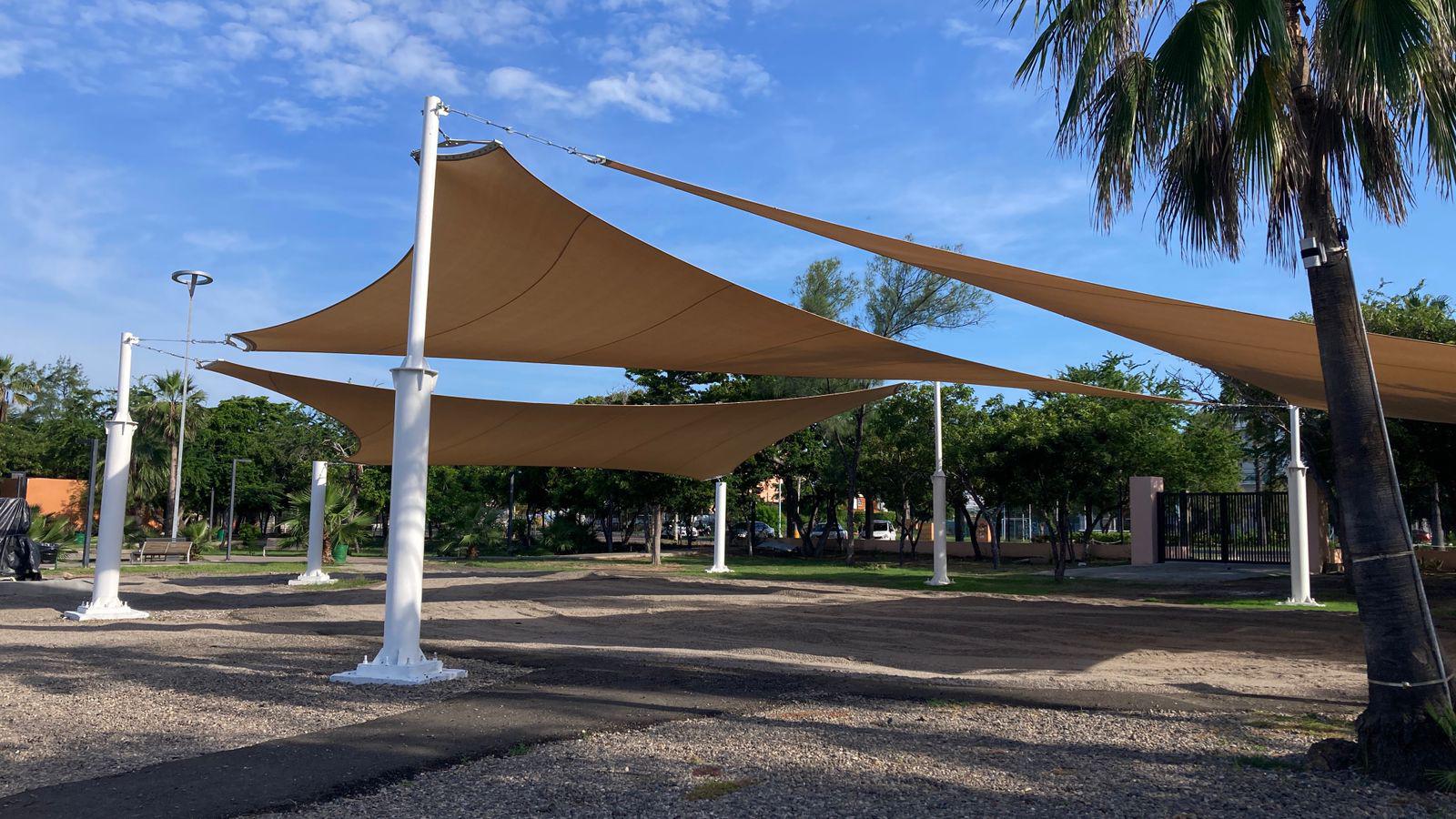 $!Avanzan trabajos para los ‘Senderos de Paz’ en el Parque Central de Mazatlán