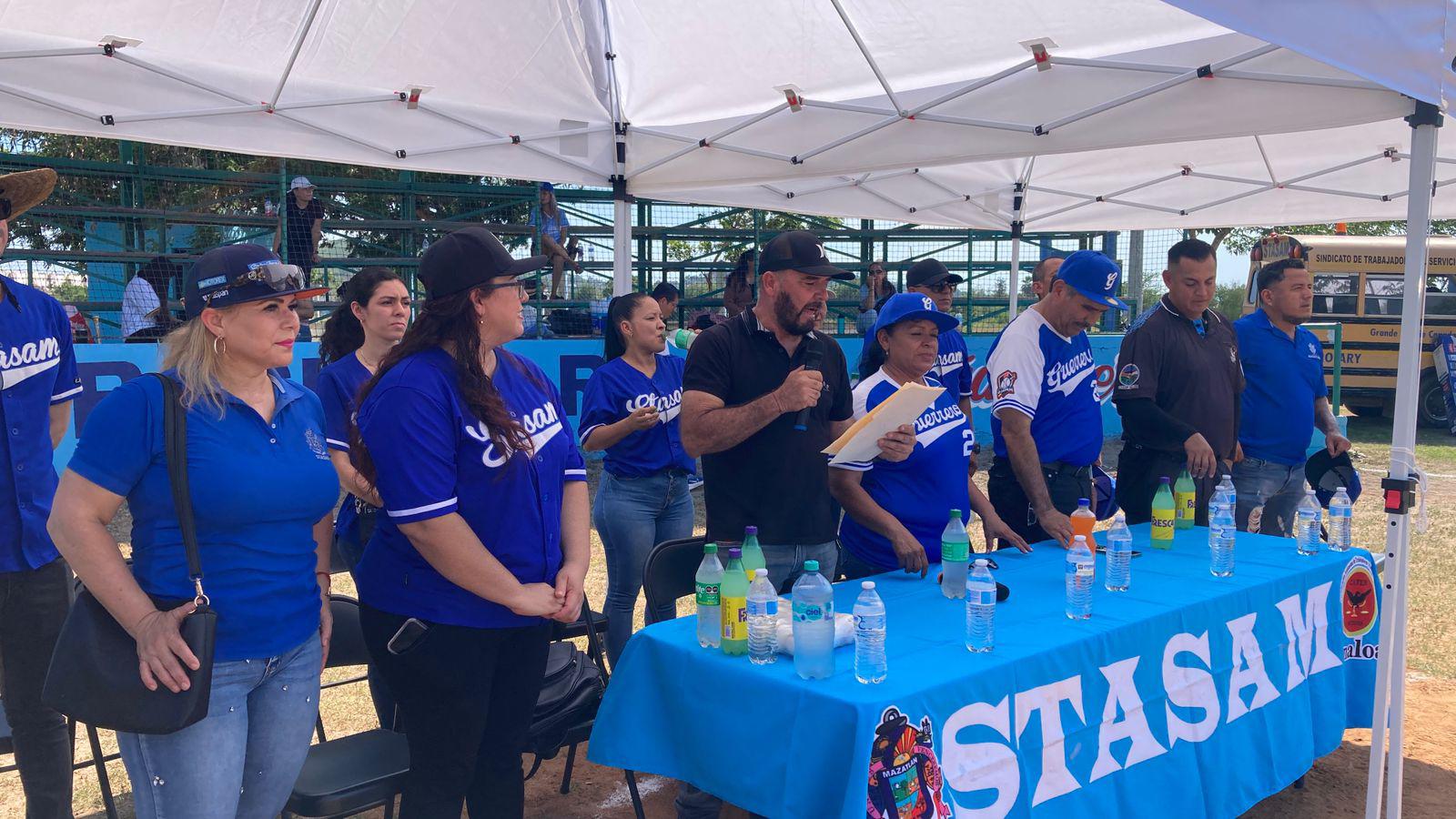 $!Reconocen a deportistas sindicalizados en Liga STASAM